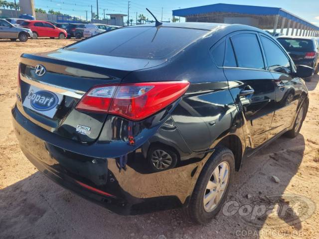 2014 HYUNDAI HB20S 