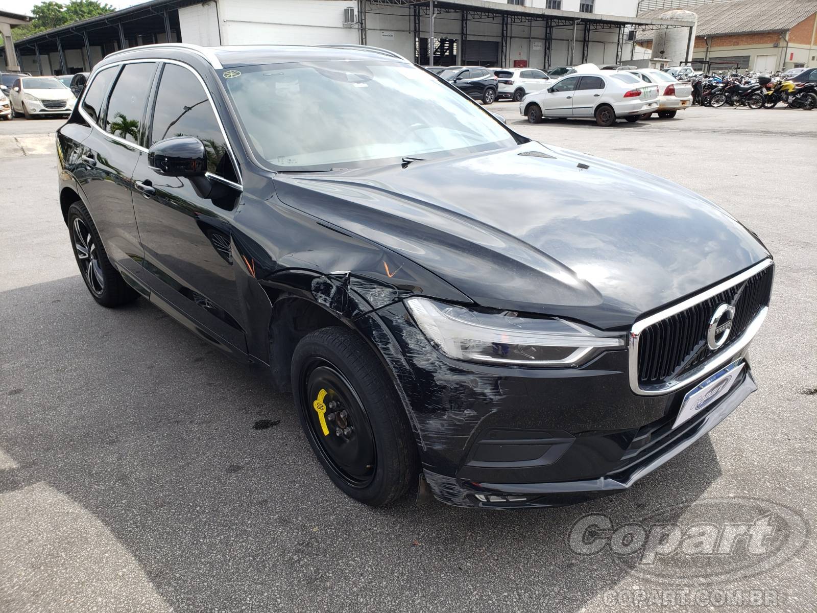 Veículo Volvo XC60 Volvo XC60 D5 Momentum AWD 2.0 Drive-E Turbo 2020 Colisão Lateral 2020 em leilão