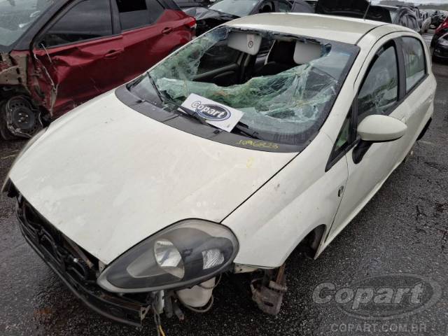 2016 FIAT PUNTO 