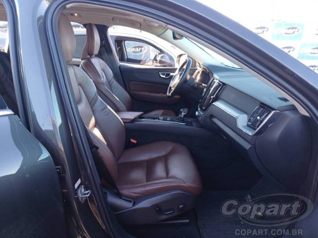 2019 VOLVO XC60 