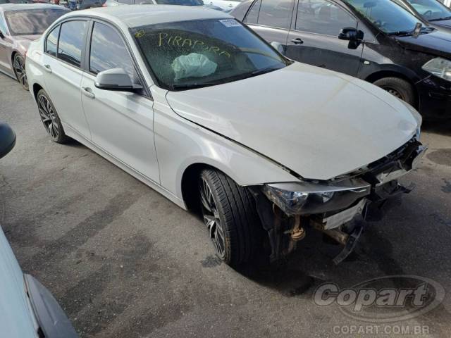 2015 BMW SERIE 3 