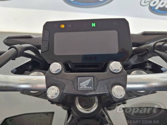 2025 HONDA CB 300F 