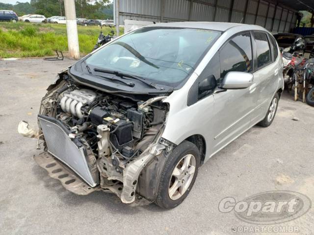 2010 HONDA FIT 