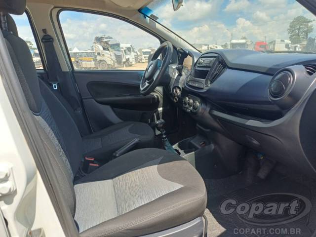 2017 FIAT UNO 