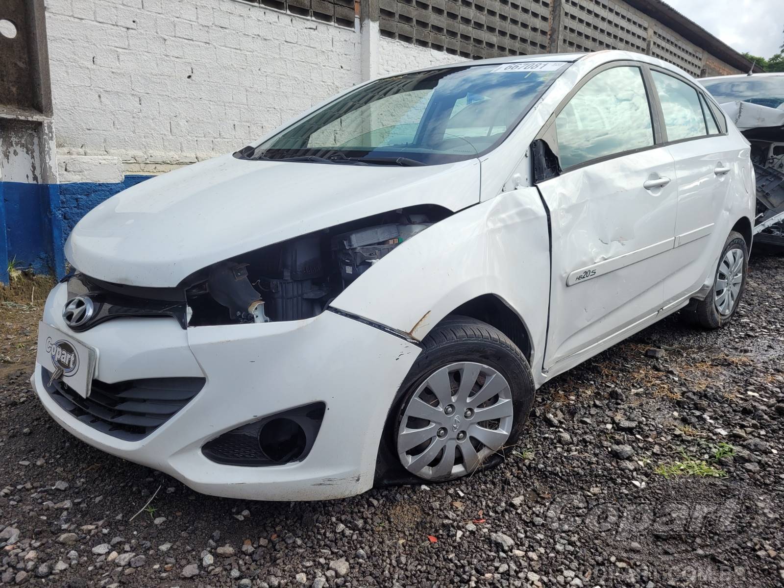 Foto 2: 2015 HYUNDAI HB20S