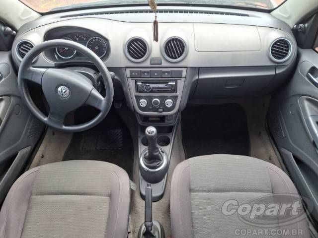 2010 VOLKSWAGEN VOYAGE 