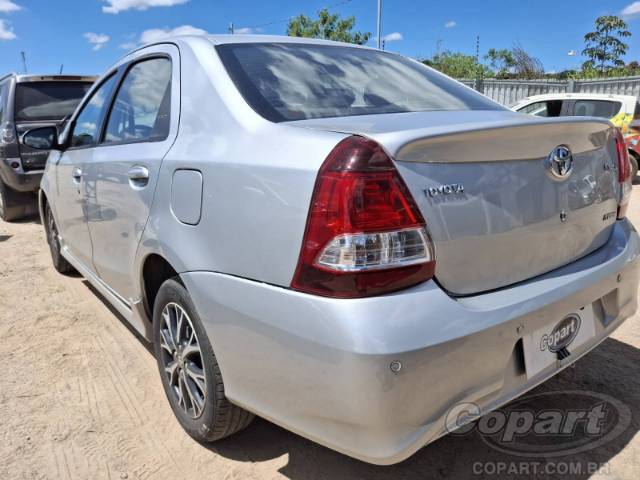 2017 TOYOTA ETIOS SEDA 