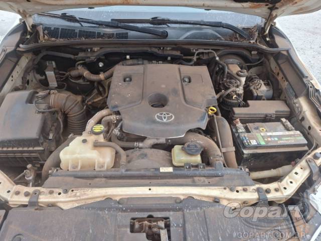 2016 TOYOTA HILUX SW4 
