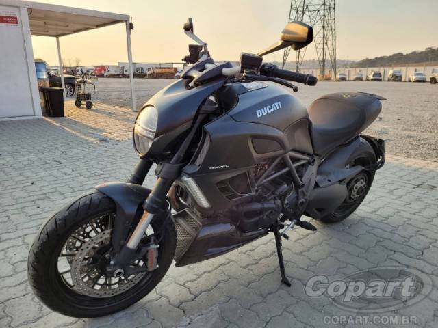 2012 DUCATI DIAVEL 