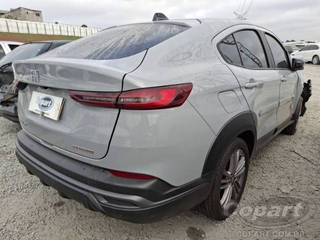 2025 FIAT FASTBACK 