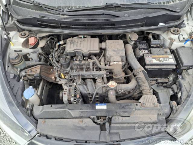 2015 HYUNDAI HB20 