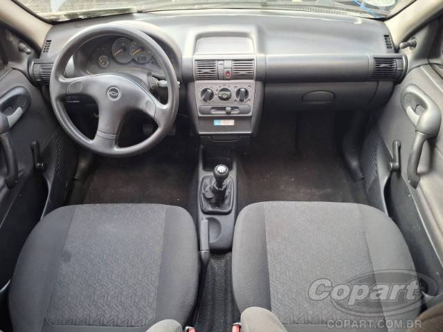 2006 CHEVROLET CLASSIC 