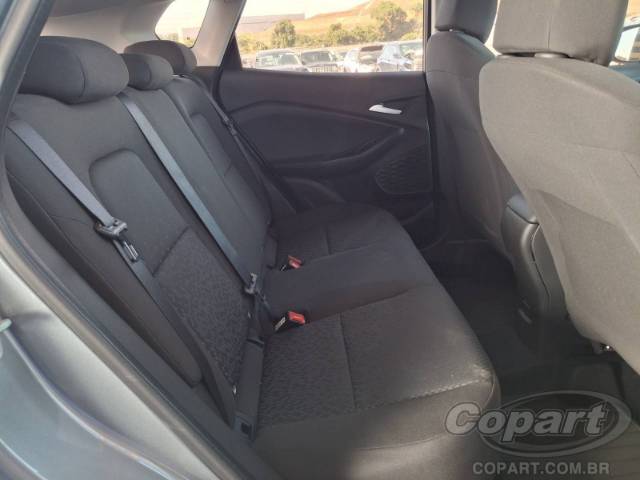 2025 CHEVROLET TRACKER 