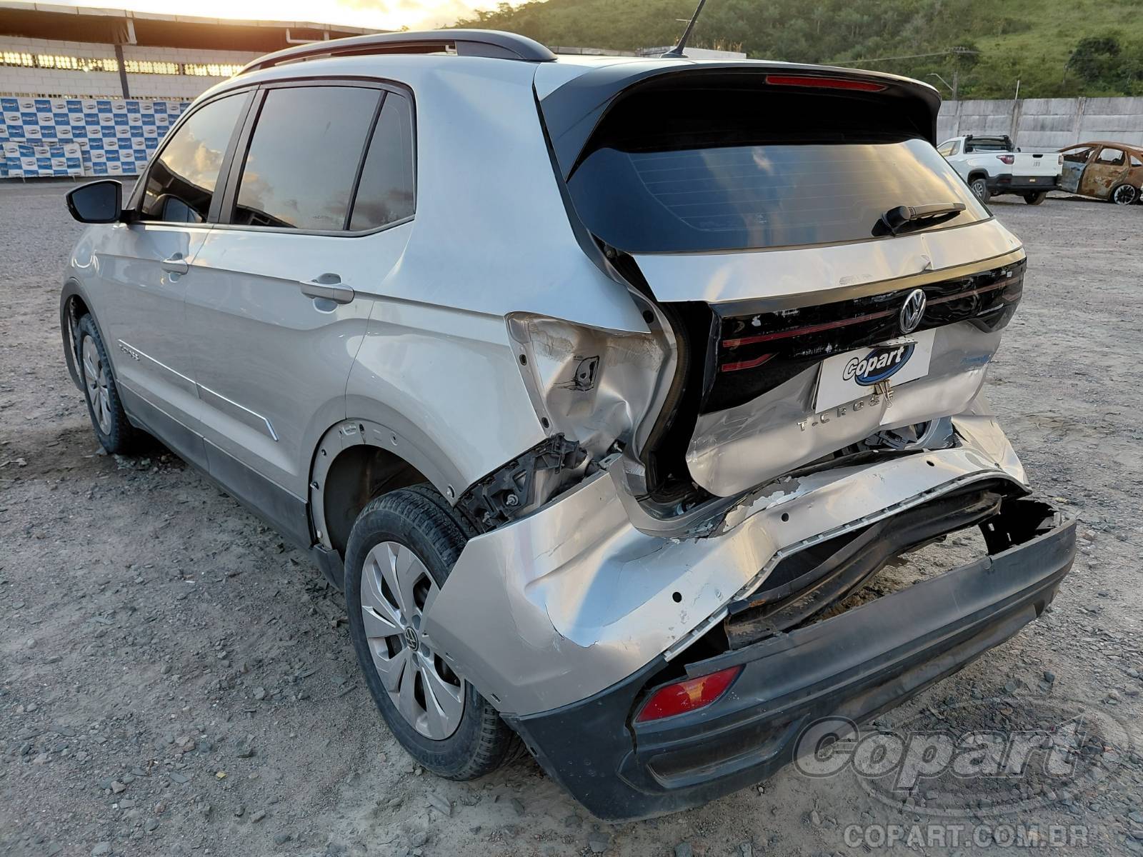2021 VOLKSWAGEN T-CROSS — foto 3 de 11