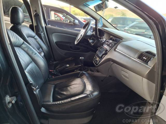 2012 FIAT LINEA 