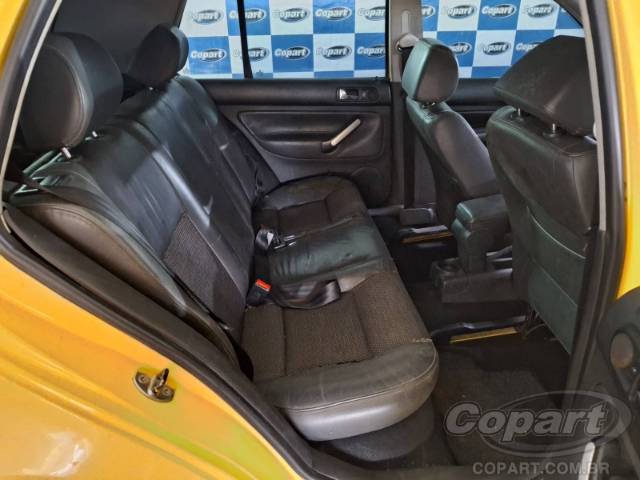 2010 VOLKSWAGEN GOLF 