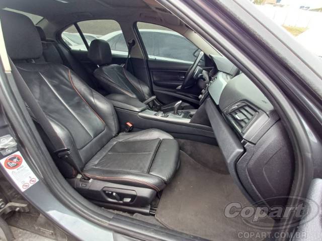 2013 BMW SERIE 3 