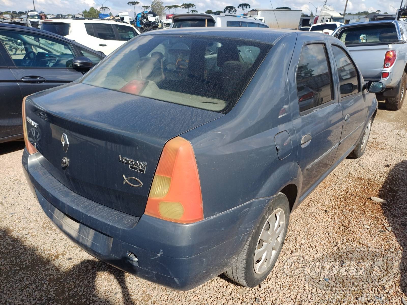 2009 RENAULT LOGAN — foto 4 de 10
