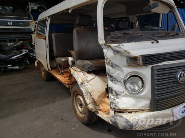 2013 VOLKSWAGEN KOMBI 
