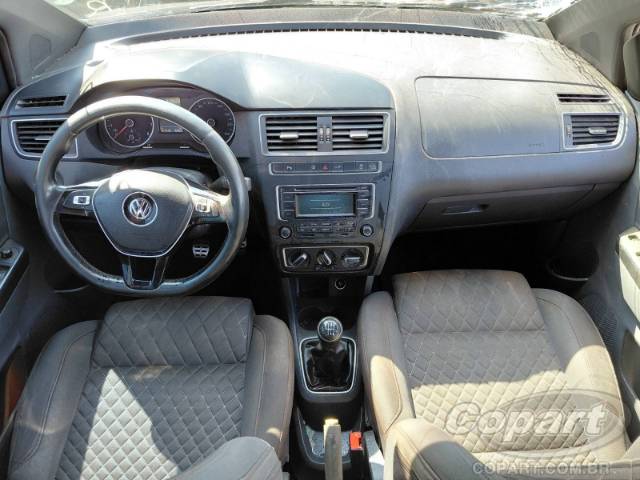 2015 VOLKSWAGEN FOX 