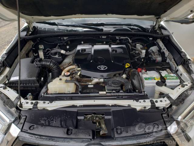 2024 TOYOTA HILUX CD 