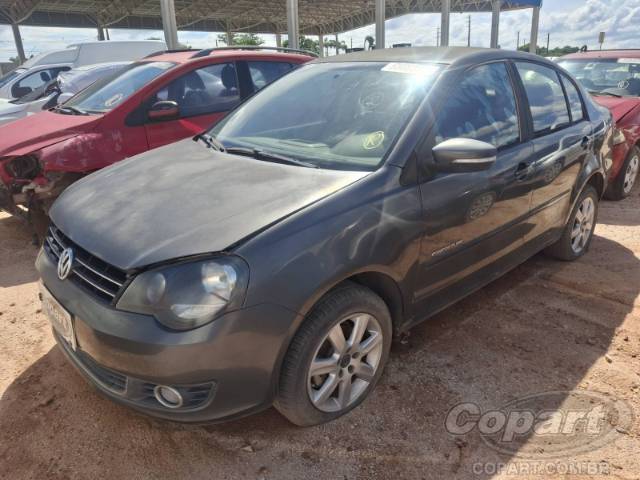 2013 VOLKSWAGEN POLO SEDAN 
