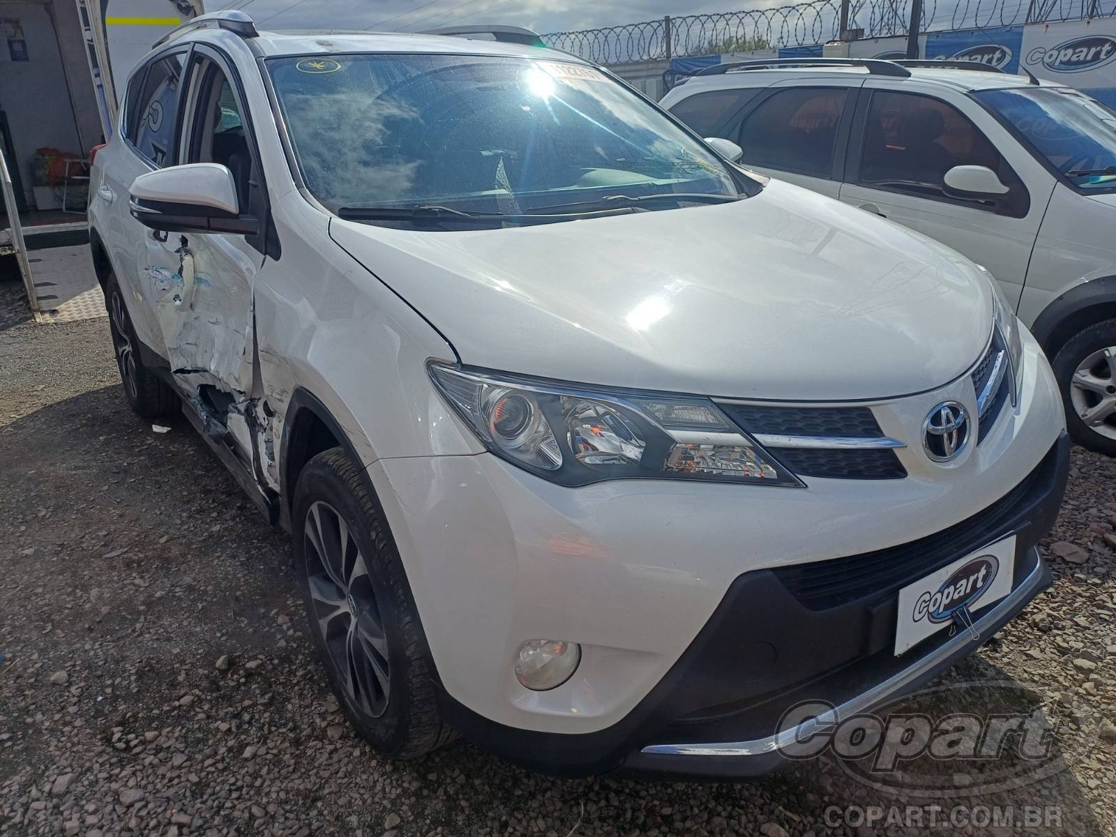 Veículo Toyota RAV4 Toyota RAV4 4WD 2.5 16V Dual VVTi 2015 2015 em leilão