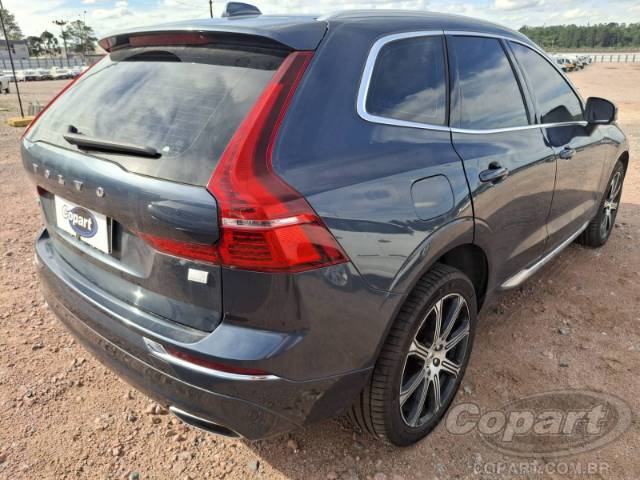 2021 VOLVO XC60 