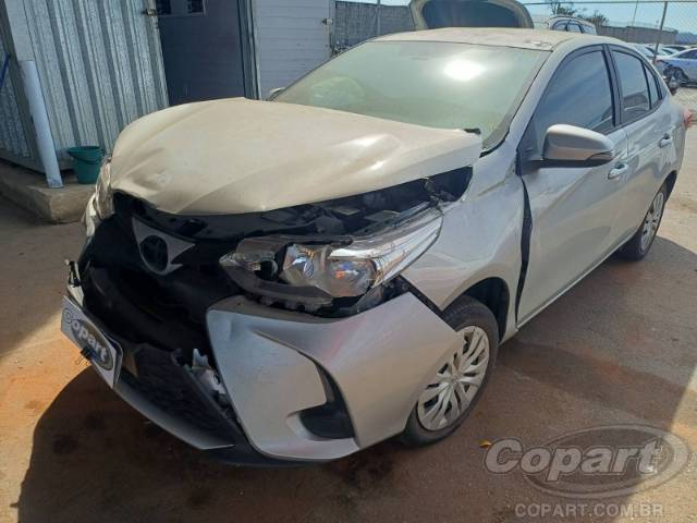 2025 TOYOTA YARIS SEDA 