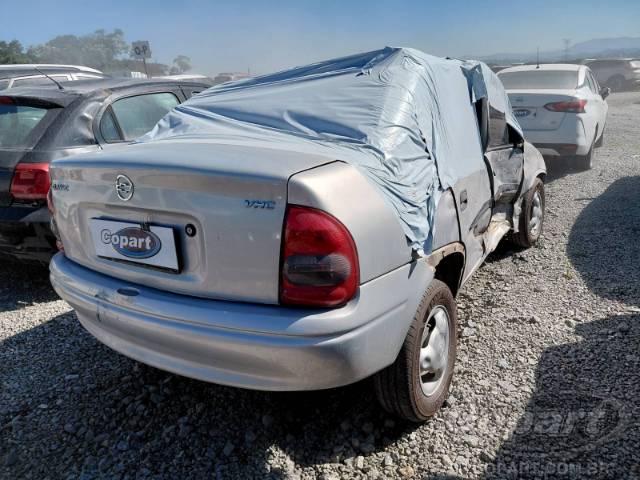 2005 CHEVROLET CLASSIC 