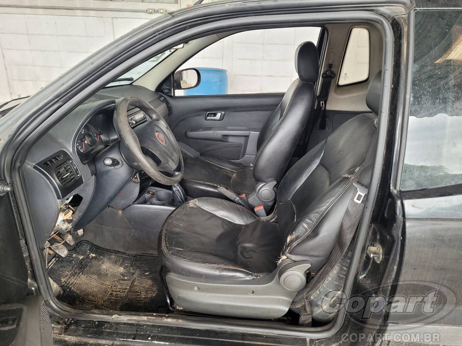 2014 FIAT STRADA CE — leilão em Embú Das Artes/SP (foto 5)