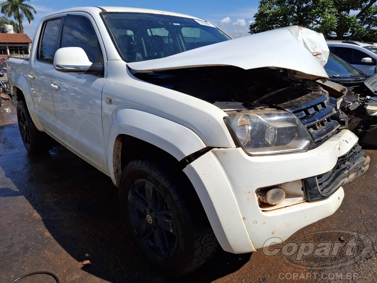 Veículo VW - VolksWagen Amarok Volkswagen Amarok Highline 4Motion 2.0 TDI BiTurbo 2014 Colisão Média Monta 2014 em leilão
