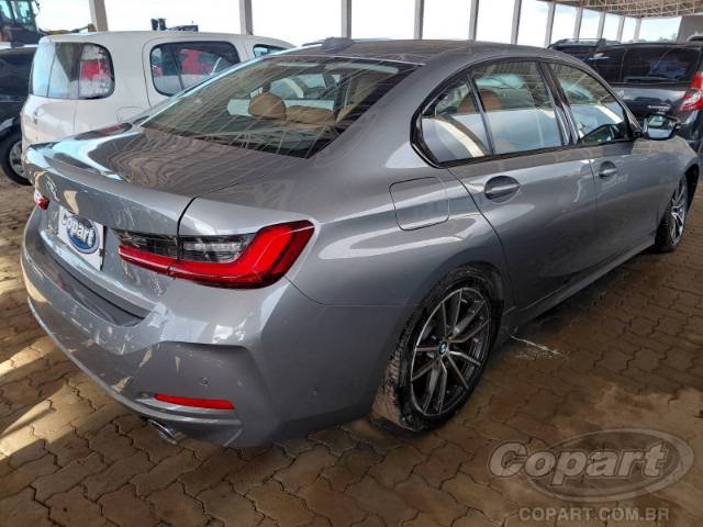 2023 BMW SERIE 3 