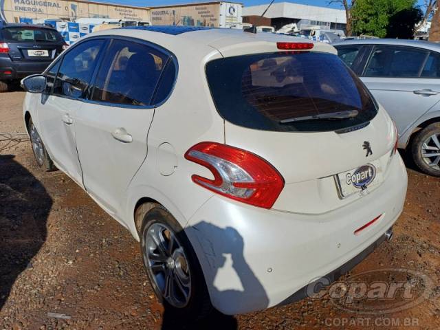 2015 PEUGEOT 208 