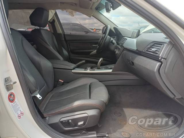 2013 BMW SERIE 3 