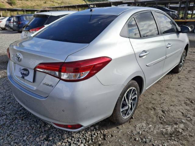 2024 TOYOTA YARIS SEDA 