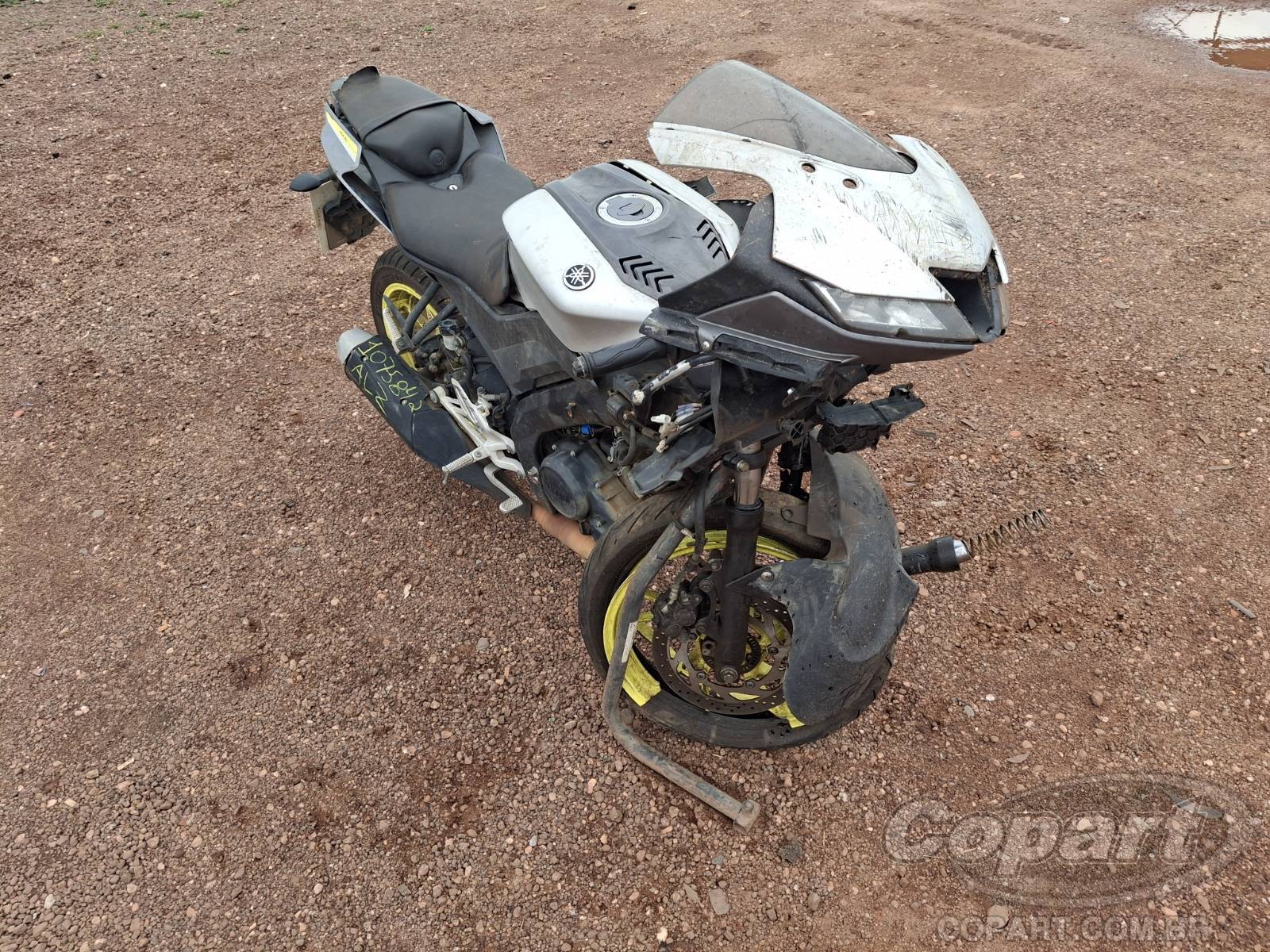 Veículo YAMAHA YZF R15 Yamaha YZF R15 155 ABS 2024 2024 em leilão
