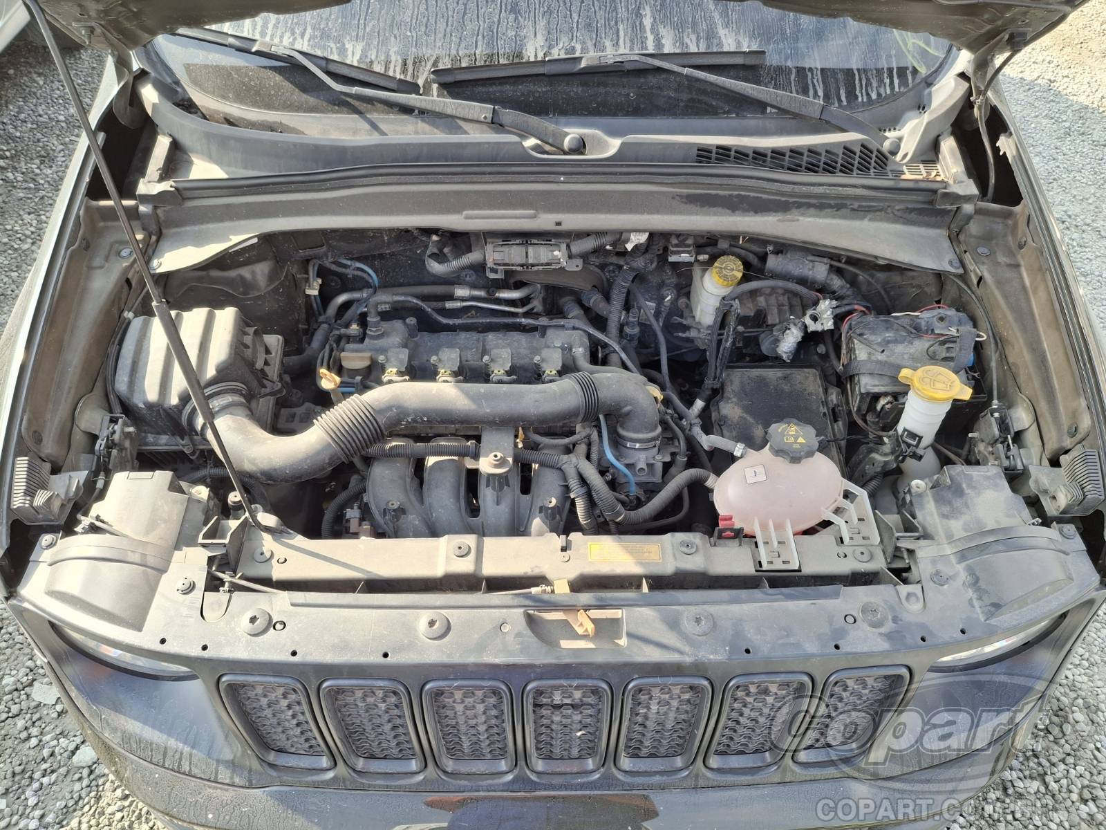 Foto 7 de 14: 2021 JEEP RENEGADE