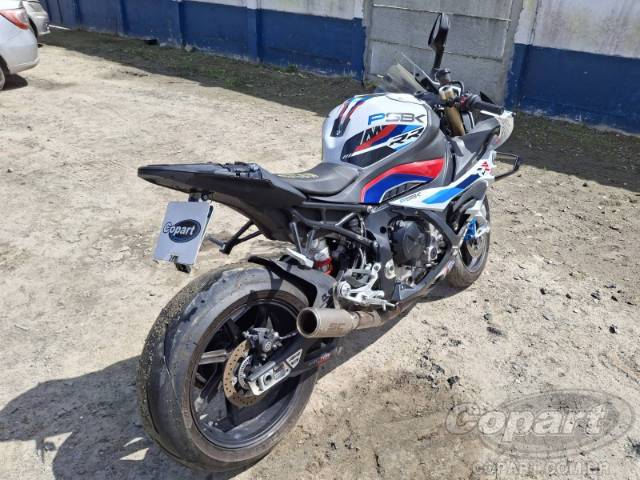 2025 BMW S 1000 
