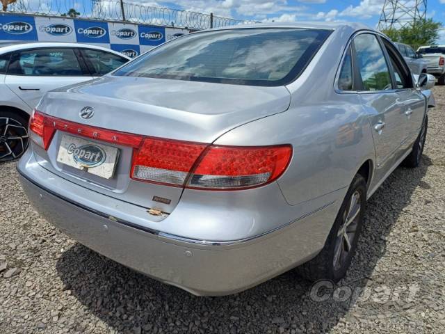 2010 HYUNDAI AZERA 