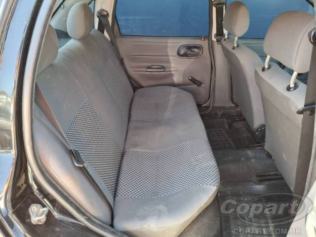 2010 CHEVROLET CLASSIC 