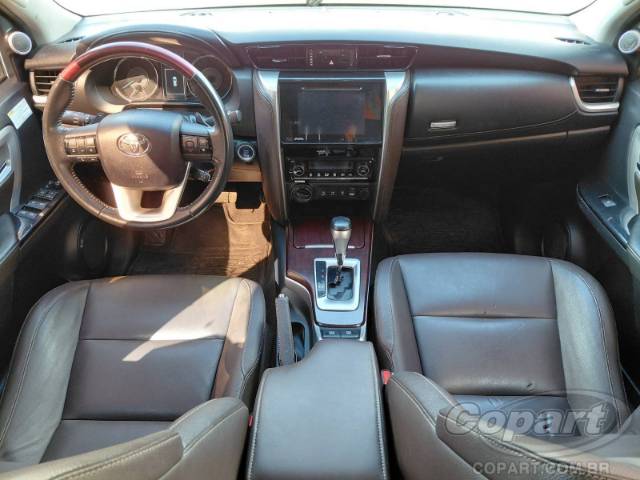 2016 TOYOTA HILUX SW4 