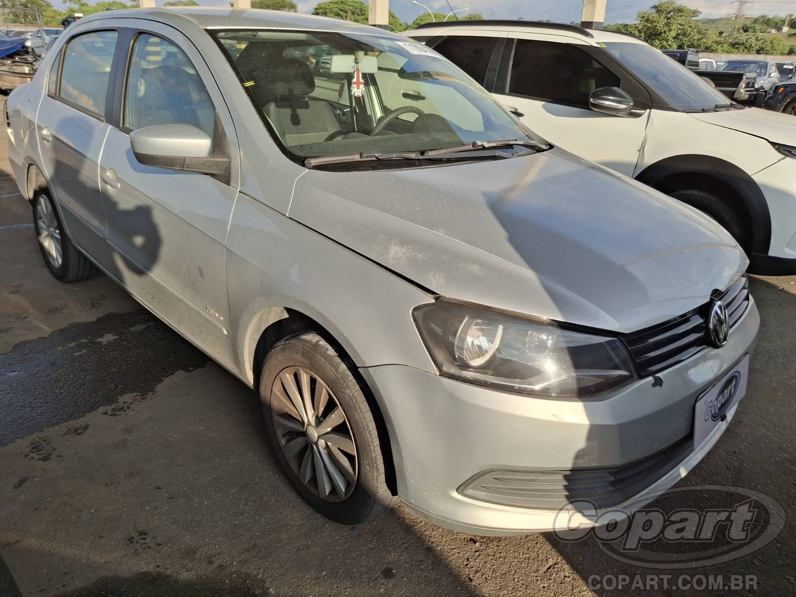 Veículo VW - VolksWagen Voyage VOLKSWAGEN VOYAGE 1.6 TOTAL FLEX 2014 2014 em leilão