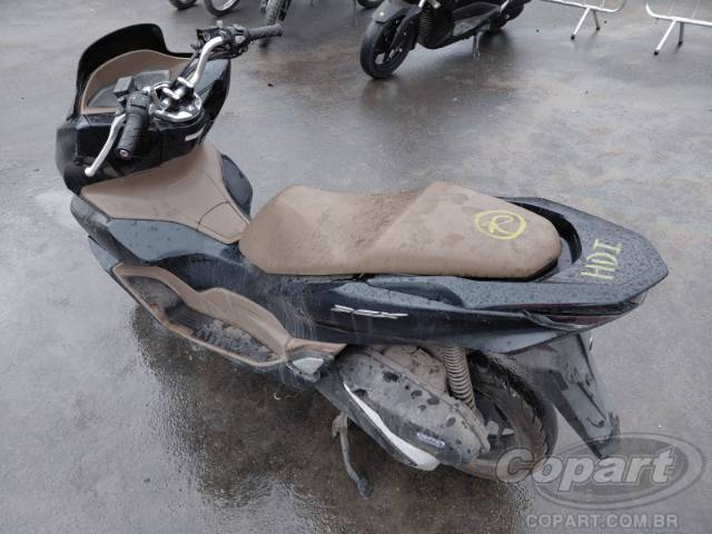 2025 HONDA PCX 