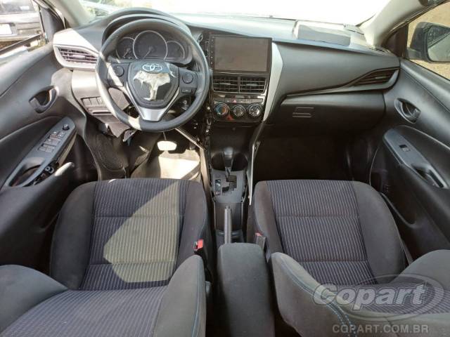 2021 TOYOTA YARIS SEDA 