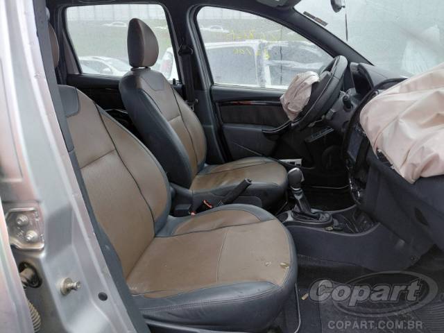 2017 RENAULT DUSTER 