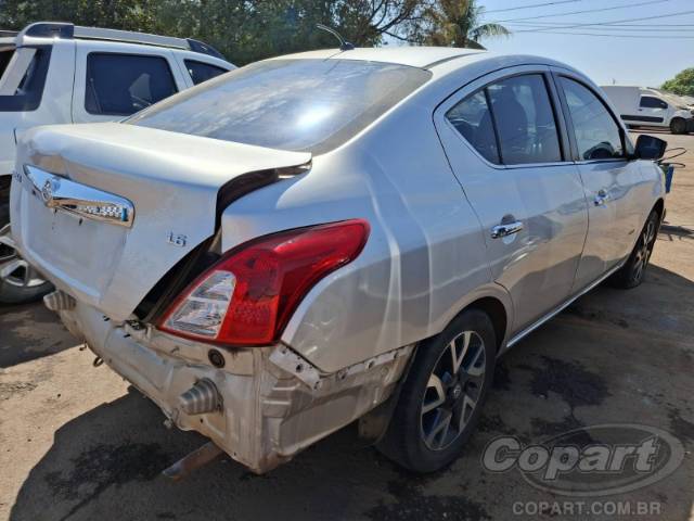 2016 NISSAN VERSA 