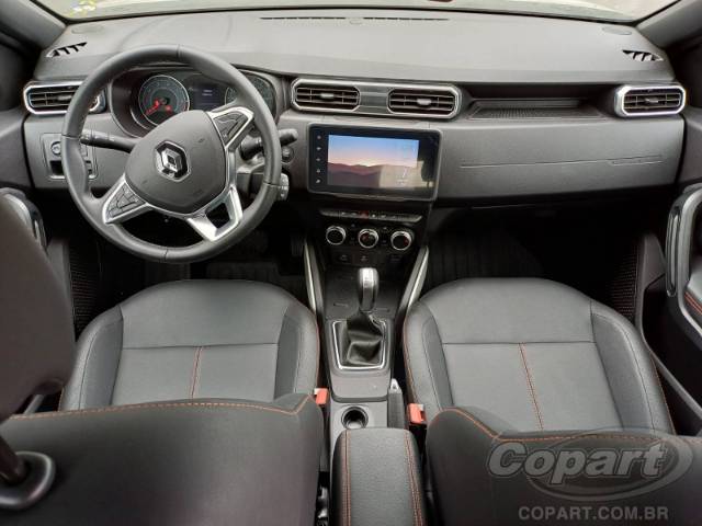 2025 RENAULT DUSTER 