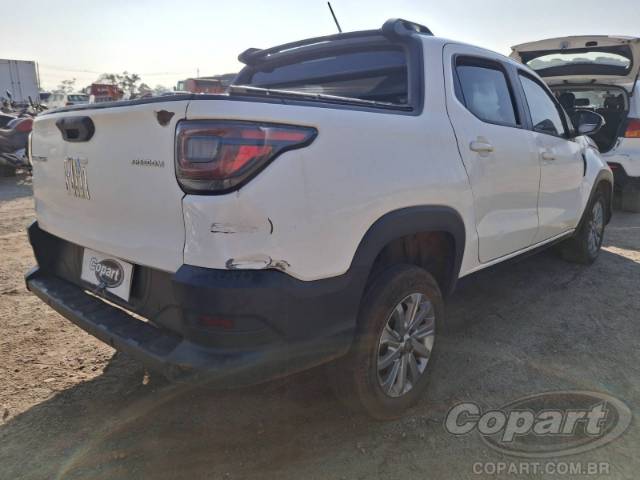 2021 FIAT STRADA CD 