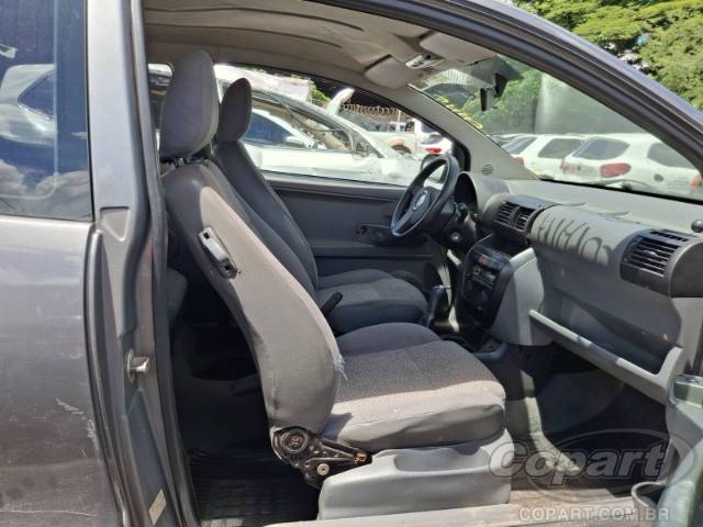 2004 VOLKSWAGEN FOX 